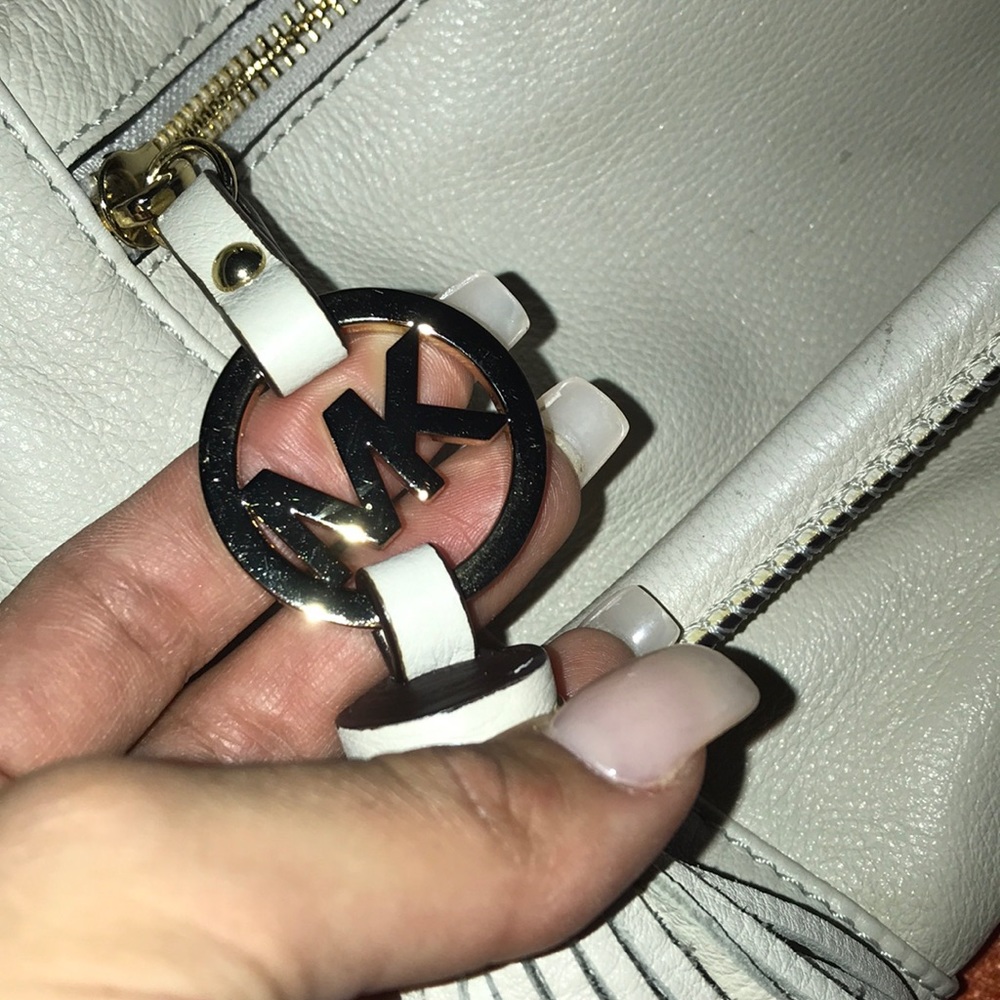 Michael Kors Beige Bag - Picture 4 of 5
